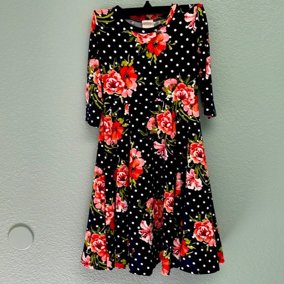 Honey vanilla. Very twirly floral dress. - Picture 1 of 3